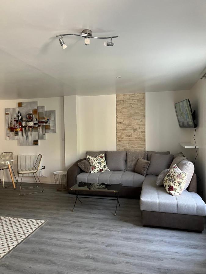 Superbe Appartement Au Bord Du Canal De St Quentin Сен-Кантен Экстерьер фото